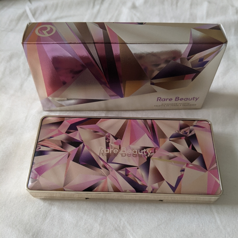 Rare Beauty eyeshadow palette